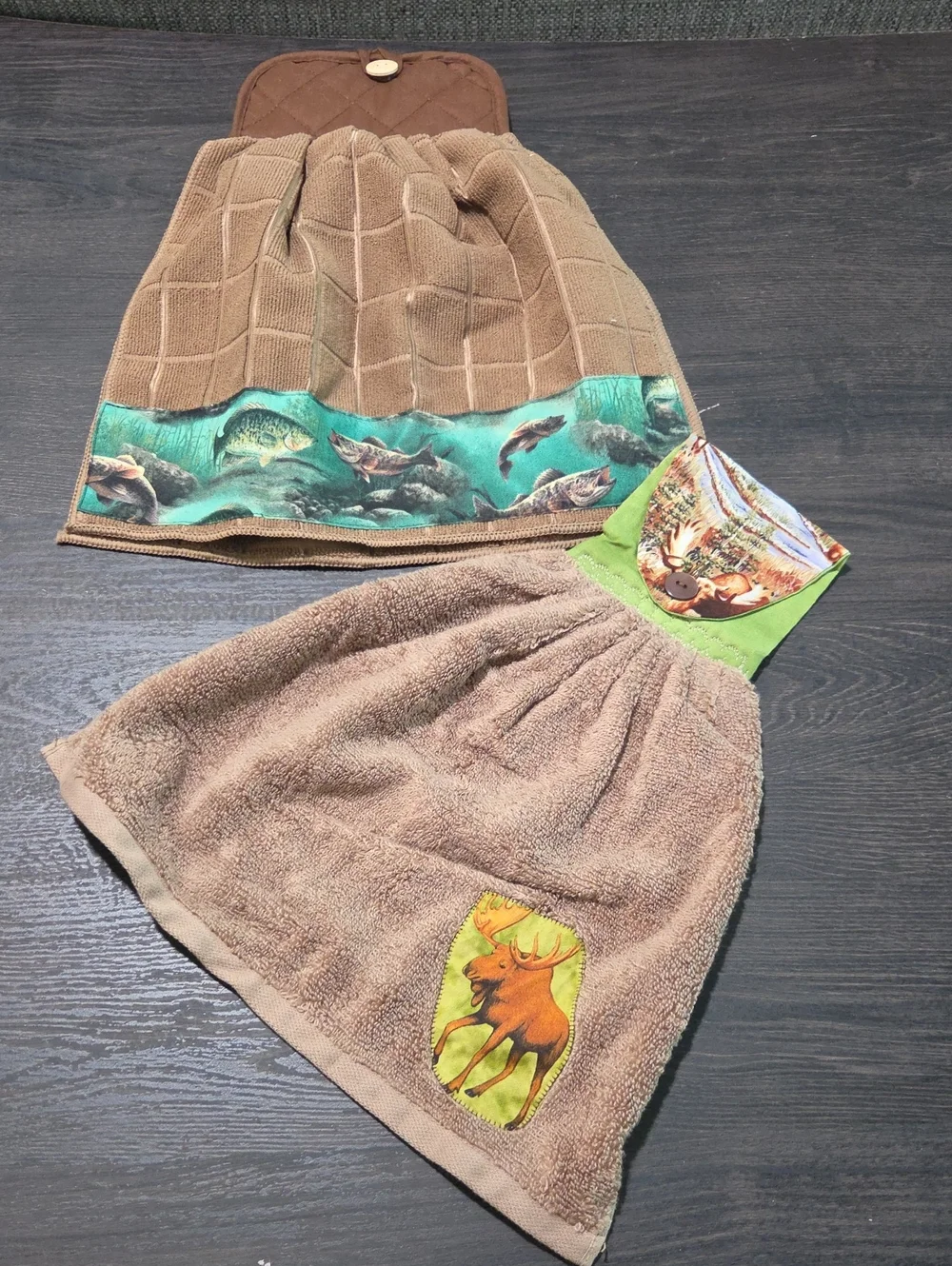 Mountain Cabin Hanging Hand Towels with Animal Prints